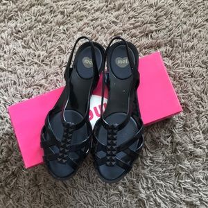 Black sandals